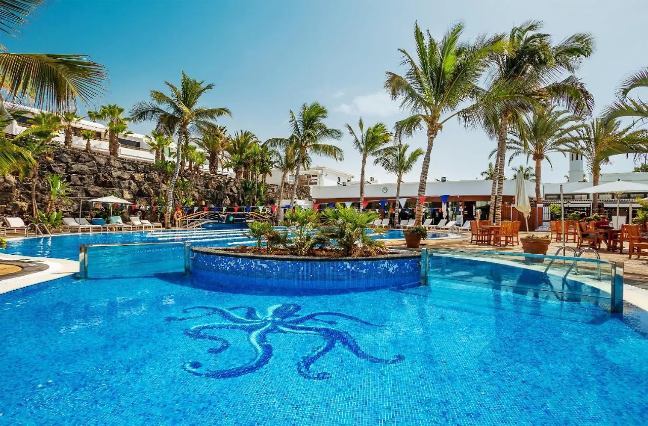 Holiday home Blue Volcano-Pool, Gym And Activities In Sport Center Fariones Included Puerto del Carmen  Spain